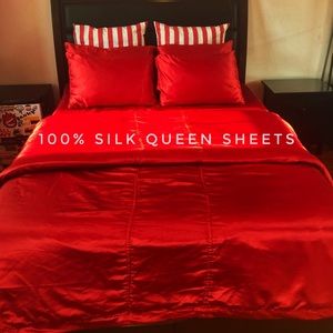 100% Pure Silk Sheets by Bedify